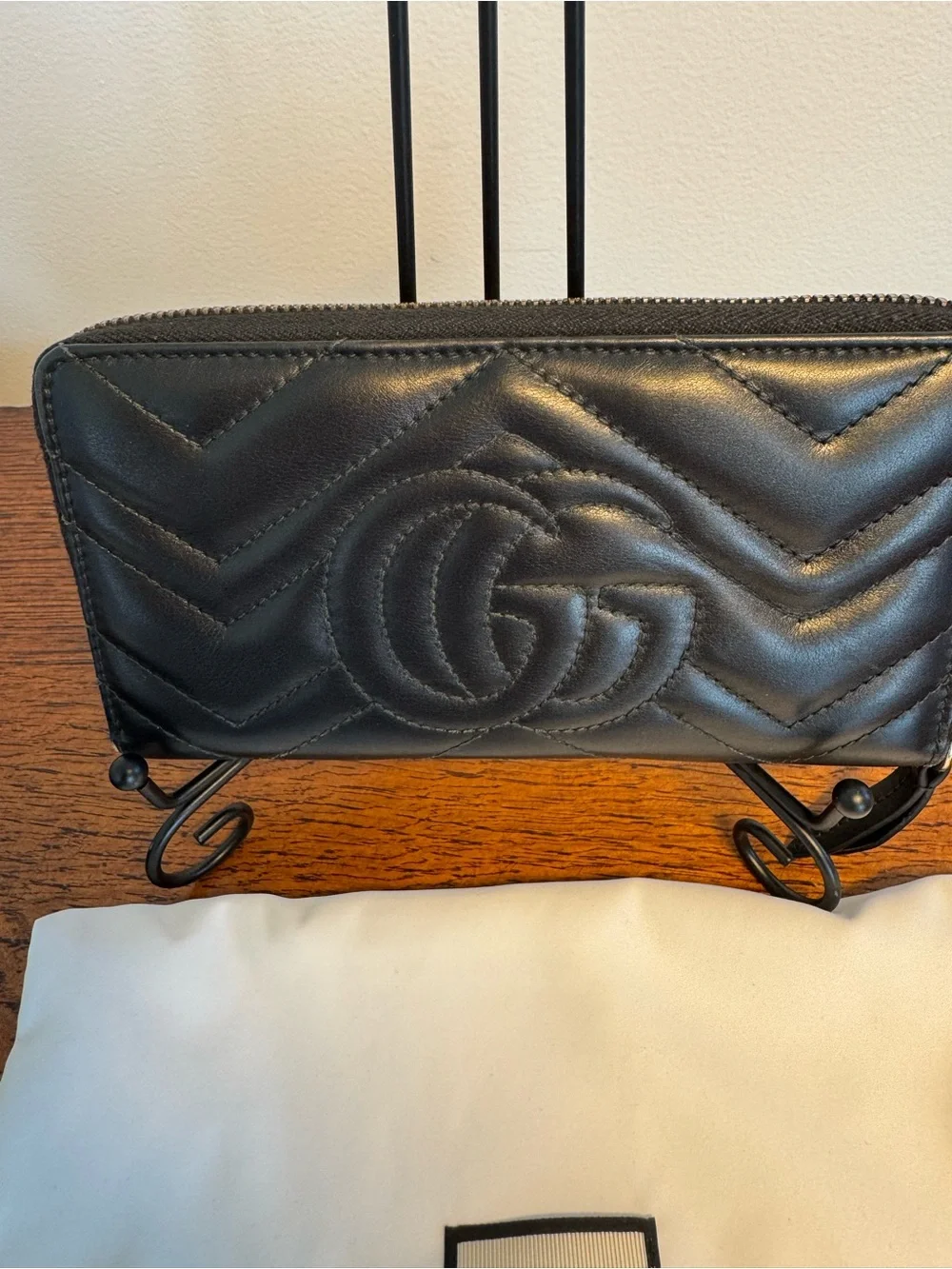 Gucci Black Quilted GG Marmont Zip Wallet with Dust Bag, Box and COA - Picture 3 of 11